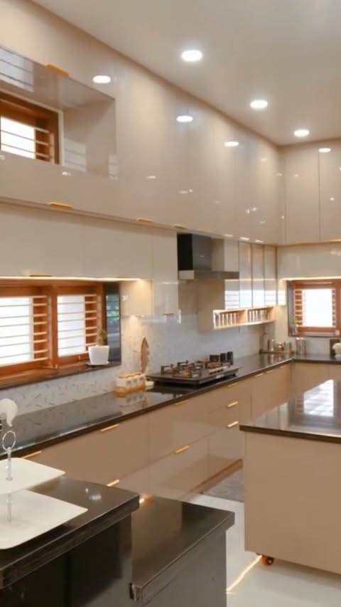 Modular kitchen and crockery