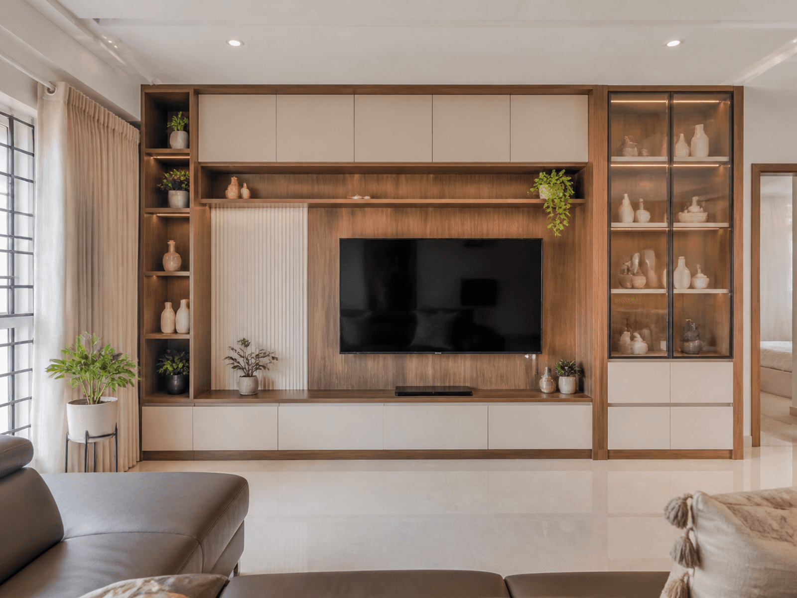 Laminate TV wall in a living room