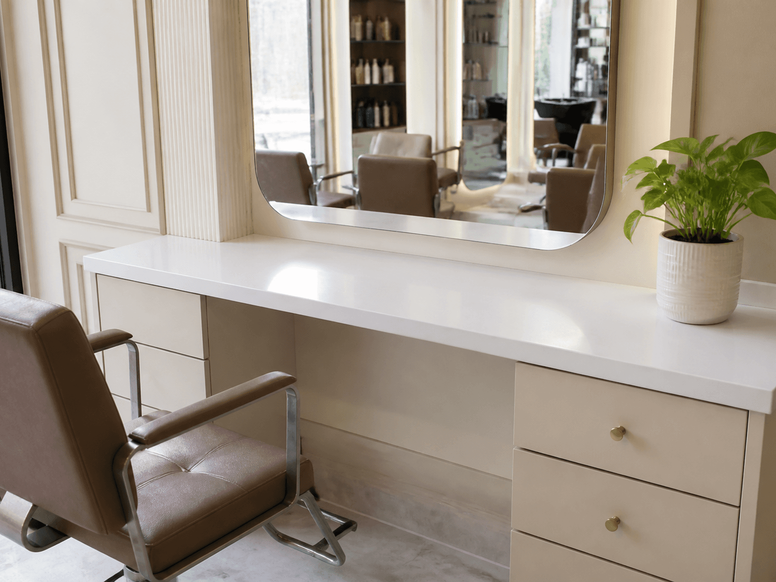 Salon station with solid surface top